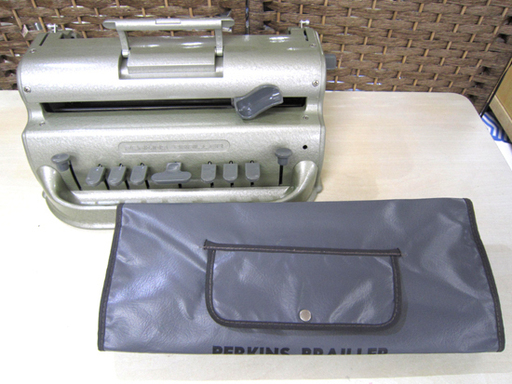 Perkins Brailler 点字 タイプライター Usa製 U S A 専用カバー付属 Paypay ペイペイ 決済可能 札 モノハウス 白石 白石のその他の中古あげます 譲ります ジモティーで不用品の処分 Perkins Brailler 点字 タイプライター Usa製 U S A 専用カバー付属 Paypay ペイペイ 決済可能 札 モノハウス 白石 白石のその他の中古あげます 譲ります ジモティーで不用品の処分