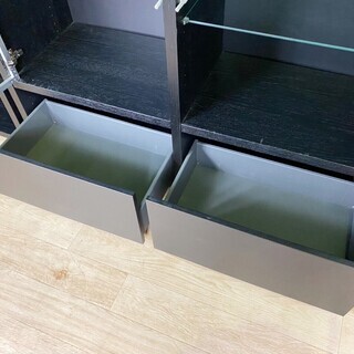 8*94 BoConcept ボーコンセプト 飾り棚 ガラス サイドボード