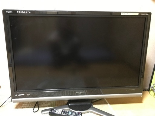 液晶カラーテレビ　シャープ　AQUOS 42V 2008年製