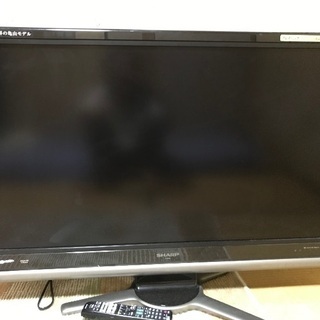 液晶カラーテレビ　シャープ　AQUOS 42V 2008年製