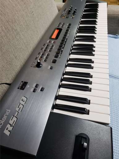 ROLAND ローランド RS-50 シンセサイザー