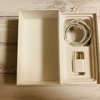 iPhone 充電器