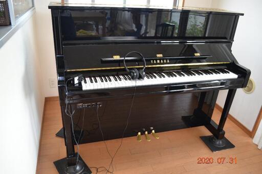 ヤマハ　YU１１　アップライトピアノ　中古　消音機能付き