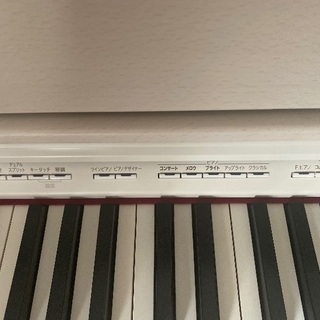 [売ります]ローランド電子ピアノ！ほぼ新品