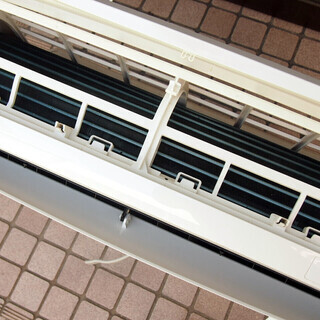 【76】17年製 アイリスオーヤマ エアコン おもに6畳用 IRR-2217C