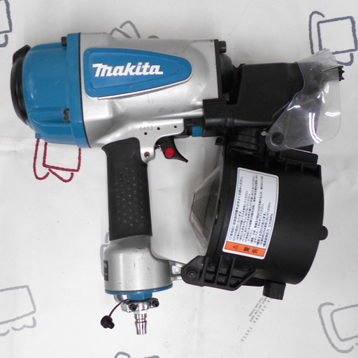 ♪makita/マキタ エア釘打 90mm AN902 2019年 美品 | www