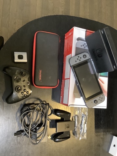 Nintendo Swich グレー 中古 付属品多数 SDカード／ケース等 おまけあり