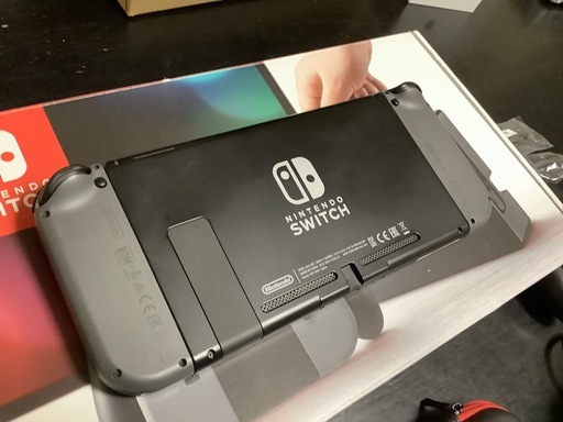 Nintendo Switch 本体 (グレー) SDカード・ポーチ付き 美品 Nintendo Switch グレー 持ち運びケース付き Nintendo Switchライト