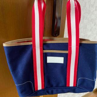 TOMMY HILFIGER のトートバッグ