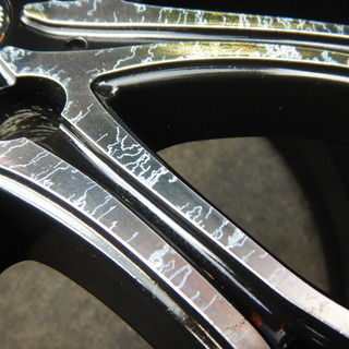 ロクサーニ　１８インチ　ノア、ＶＯＸＹ，ステップワゴンなどに♪