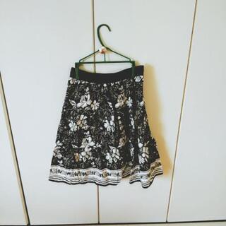 夏用花柄スカート