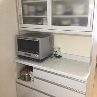 キッチンボード　食器棚　キッチンカウンター