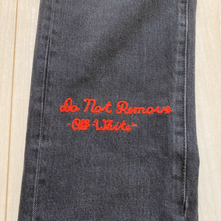 【OFF-WHITE】デニム「Do Not Remove」刺繍 サイズ 33  
