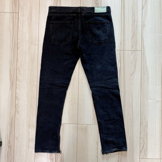 【OFF-WHITE】デニム「Do Not Remove」刺繍 サイズ 33  