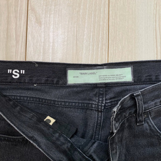 【OFF-WHITE】デニム「Do Not Remove」刺繍 サイズ 33  