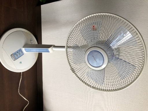 扇風機、リモコン無しです。