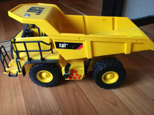Cat ダンプカー 車 おもちゃお引取先決定 Y O C 吉田のミニカーの中古あげます 譲ります ジモティーで不用品の処分