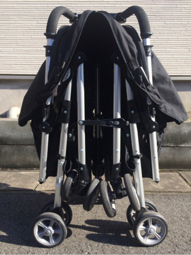 譲り先決まりました】【再値下げ】双子・年子 ベビーカー コンビ