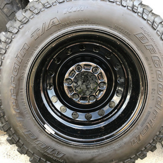 ねむねむ タイヤ+ホイールセット、ハイエース100系200系にて使用、BF