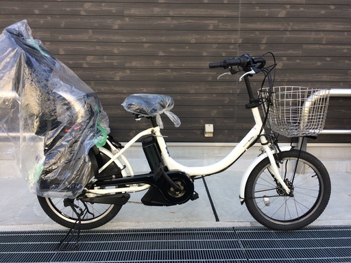 地域限定　ヤマハ　パスバビー　三人乗り　新基準　20インチ　子供乗せ　白　ギュットアニーズ　ビッケ　神戸市　電動自転車