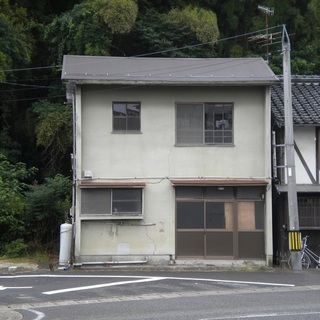 (＠ﾟｰﾟ＠)ﾉ倉吉市住吉町　戸建て　家賃3万円　ペット飼育OK...