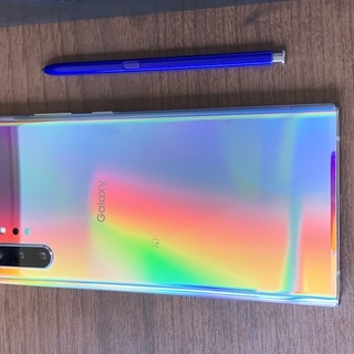 【超美品】サムスン Galaxy Note 10+ SCV45 4眼カメラ搭載の6.8型 スマートフォン　一括購入品