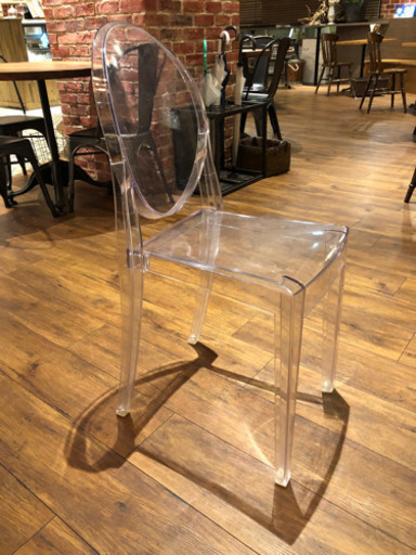 透明「ゴースト」椅子(全部で6脚)デザイナー