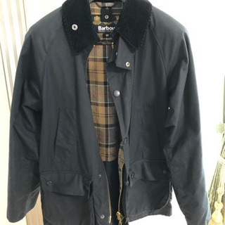 お届けも相談可。Barbour(バブアー)ネイビー。