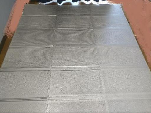 折り畳み キャンプマット レジャーシート 防水 外内兼用 専用バック付き 8月22日まで 取引中 Mi 六本松のカーペット マット ラグの中古あげます 譲ります ジモティーで不用品の処分