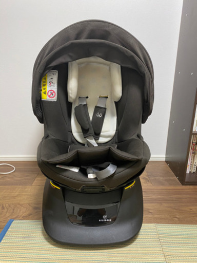 エールべべ【新生児から4才】チャイルドシート