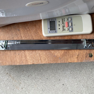 超お薦め品‼️コイズミ ウインドエアコン4-7畳用 2018年