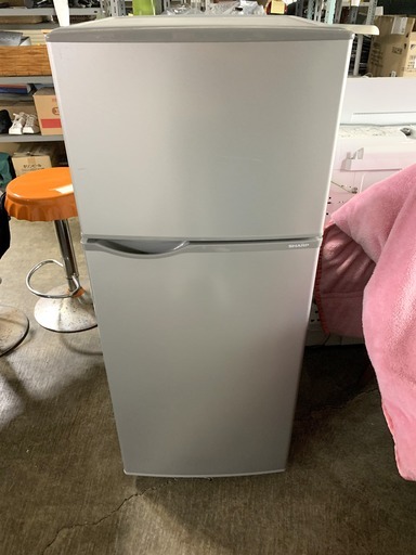 一人暮らしに最適！ シャープ 2ドアノンフロン冷凍冷蔵庫 118L SJ-H12Y-S シルバー 2015年製 中古 C