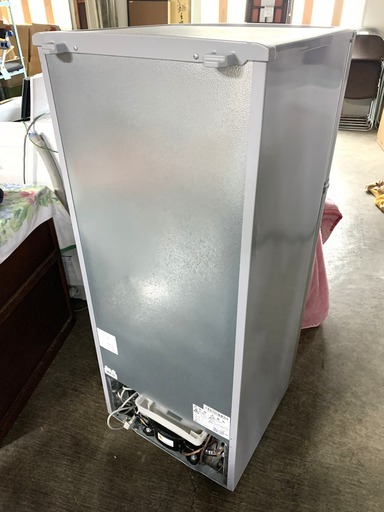 一人暮らしに最適！ シャープ 2ドアノンフロン冷凍冷蔵庫 118L SJ-H12Y-S シルバー 2015年製 中古 C