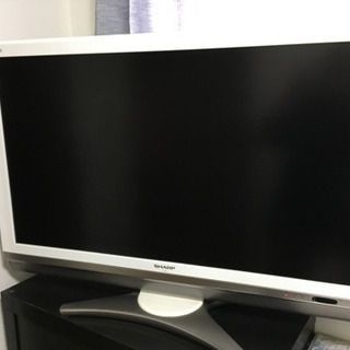 液晶テレビ シャープ40型 2009年製 白 液晶テレビ シャープ40型 2009年製 白