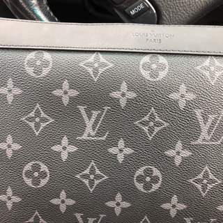 販売済みルイビトン　セカンドバッグ