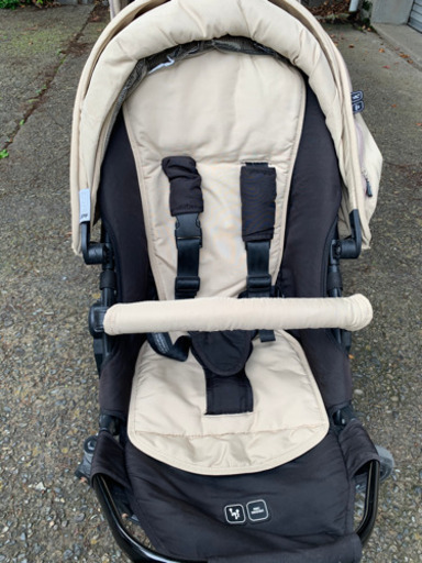 ABCデザイン Zoom 2人乗りベビーカー