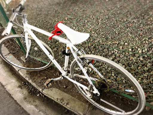 売れ筋 クロスバイク白WEEK END(size510)
