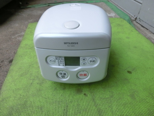 B42　三菱　マイコン炊飯ジャー　3.5合炊き  型番NJ-G6D
