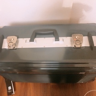 hands スーツケース レディエント フレームタイプ 70L 緑