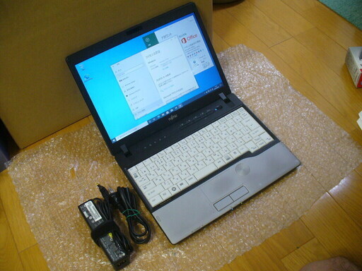 ㋠安心の富士通製 SSD USB3.0 ICカードスロット搭載 Windows 10 Pro / Office 2016 Professional インストール済（ライセンス認証済） 12.1インチ モバイルノートPC㋠