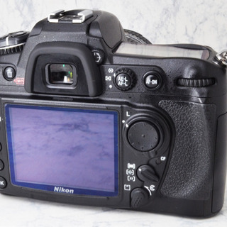 美品級●大人気フラッグシップ●純正高倍率●豪華な付属品●ニコン D300 安心のゆうパック代引き発送！送料、代引き手数料無料！