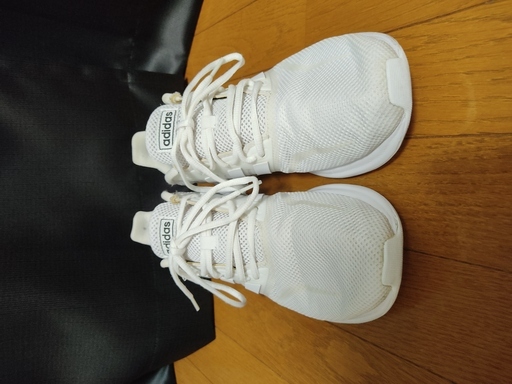 アディダスランニングシューズ白メンズ26 5cm ゆう 天王寺の靴 スニーカー の中古あげます 譲ります ジモティーで不用品の処分