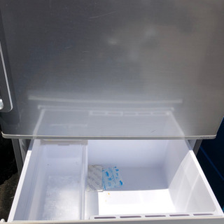 16年製 AQUA ノンフロン冷凍冷蔵庫 AQR-271F(S)