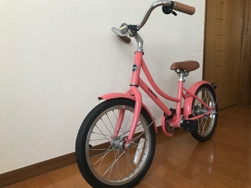 16インチ、LINUSの子供用自転車、と付属の補助輪