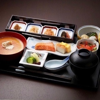 8/6（木）ホテルニューグランド　横浜　山下公園　ツイン　32平米　宿泊券　朝食付 2名1組　検）インターコンチネンタル　観光旅行クーポン 8/6（木）ホテルニューグランド 横浜 山下公園 ツイン 32平米 宿泊券