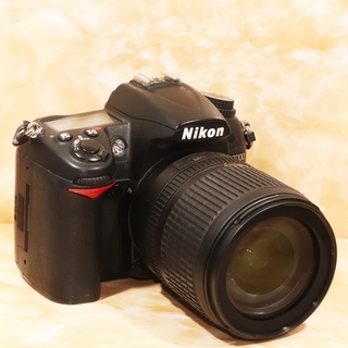 ◇グリップ付き◇ニコン D7000 18-105mm レンズキット
