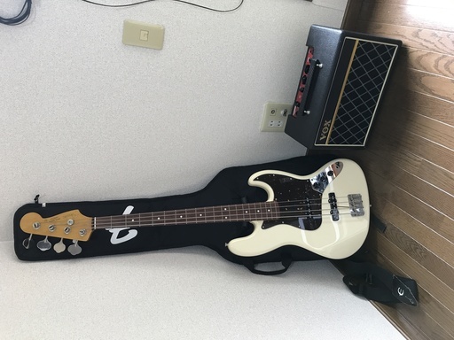 フェンダーJB62 ベースギター