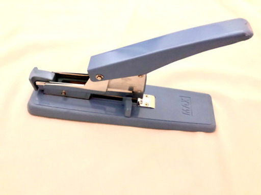 【値下げ】ホチキス　MAX STAPLER HD-3DE-代引き発送可-