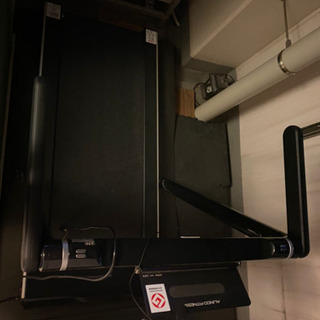 ALINCO(アルインコ) NEWスタイルジョグ 省スペース 薄型 ランニングマシン 時速1-12km 歩数・心拍計 組立不要 プログラム付き 負荷軽減クッション LED表示メーター タブレットトレー付き 【アルミシルバー】 AFR1519