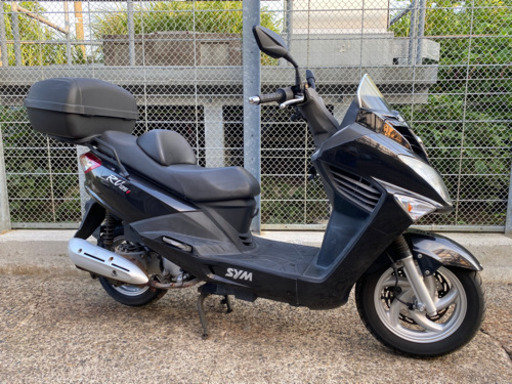 神奈川県綾瀬市 SYM RV125 RV125i 大型リアボックス付き 下取り・配送・ナンバー登録・現車確認ご相談ください。